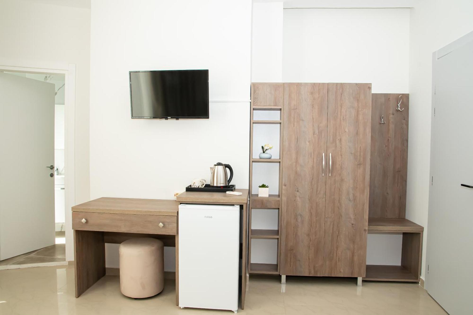 Alv Rent Rooms Wlora Zewnętrze zdjęcie