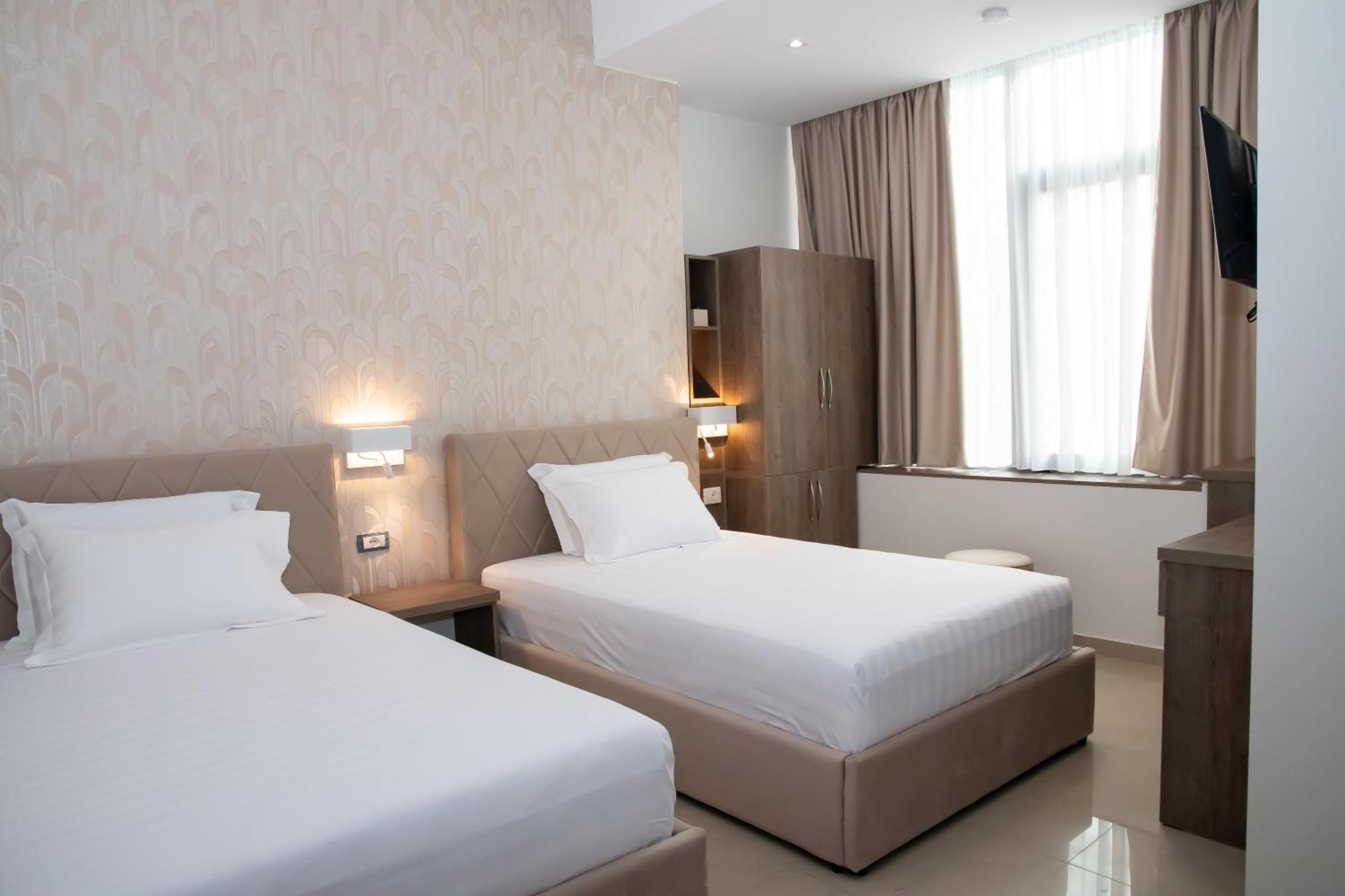 Alv Rent Rooms Wlora Zewnętrze zdjęcie