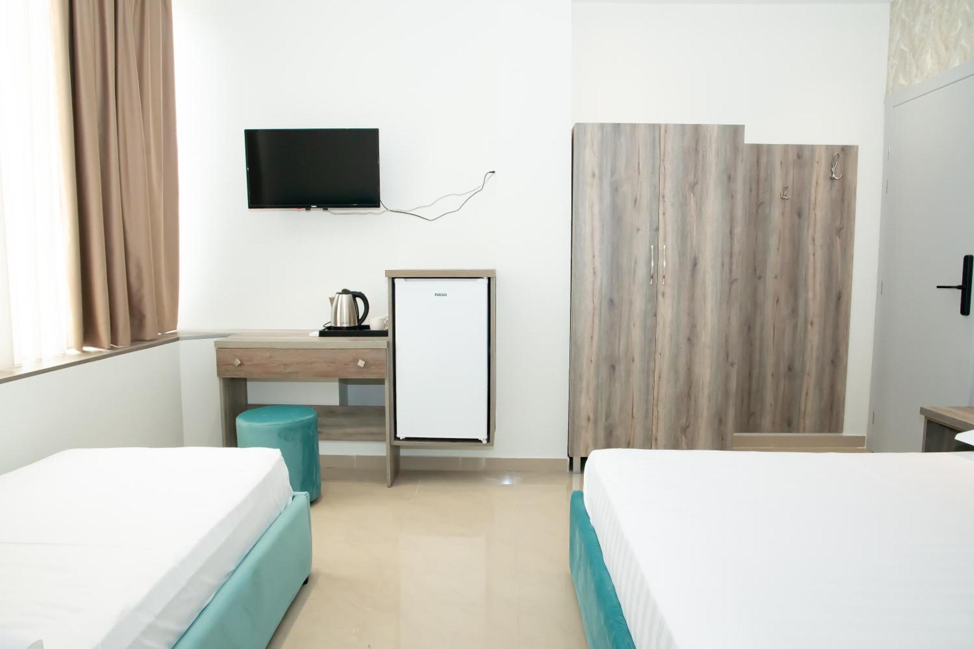 Alv Rent Rooms Wlora Zewnętrze zdjęcie