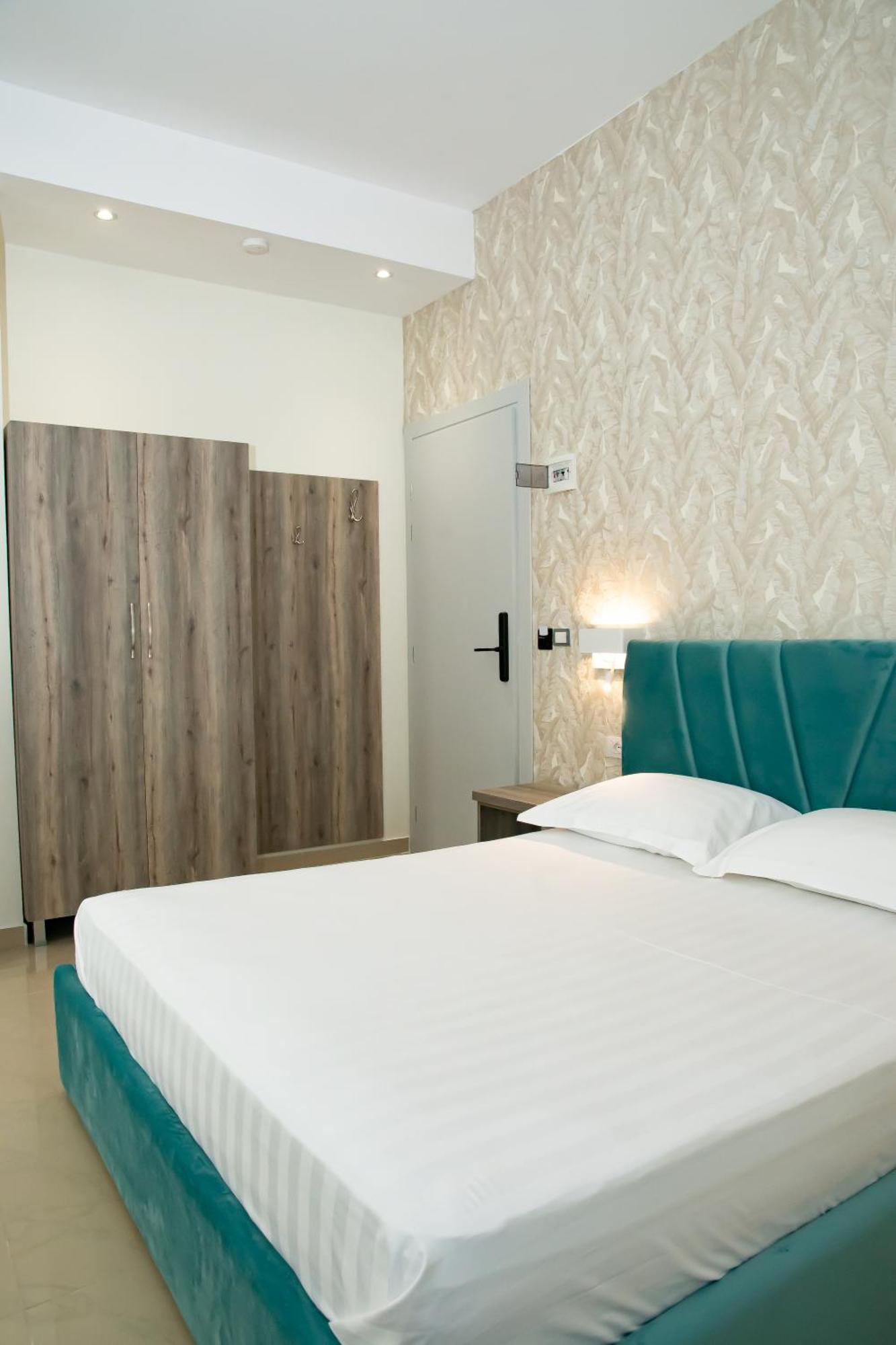 Alv Rent Rooms Wlora Zewnętrze zdjęcie